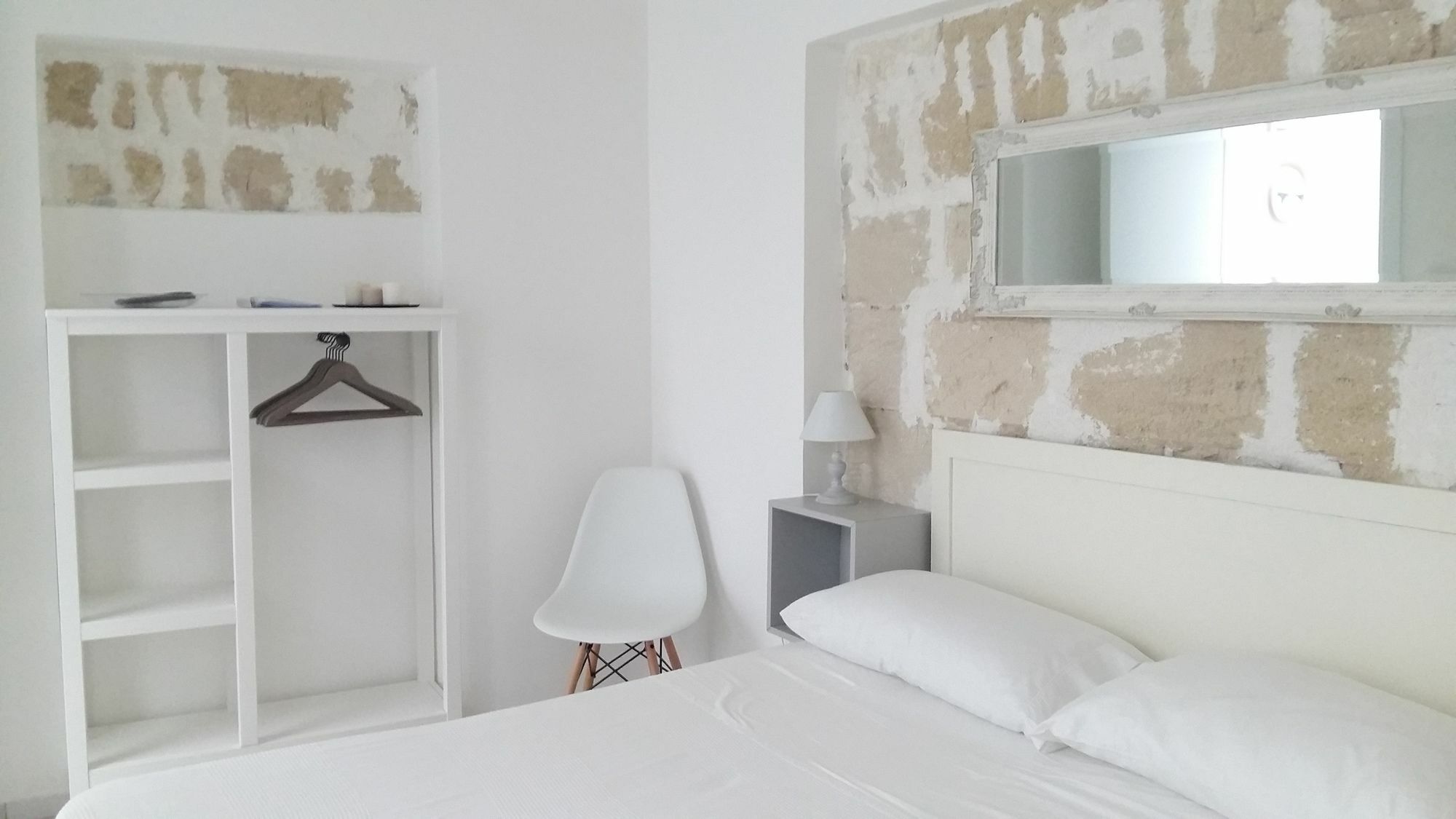 Appartamenti E Camere Silva Trapani Exteriör bild